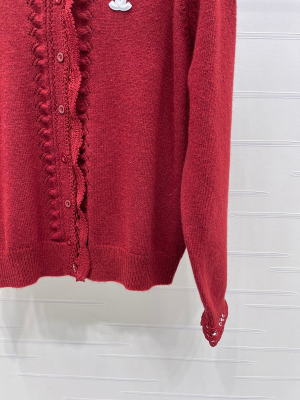 CC 26 Gilet en maille bordé de dentelle Laine rouge 340992