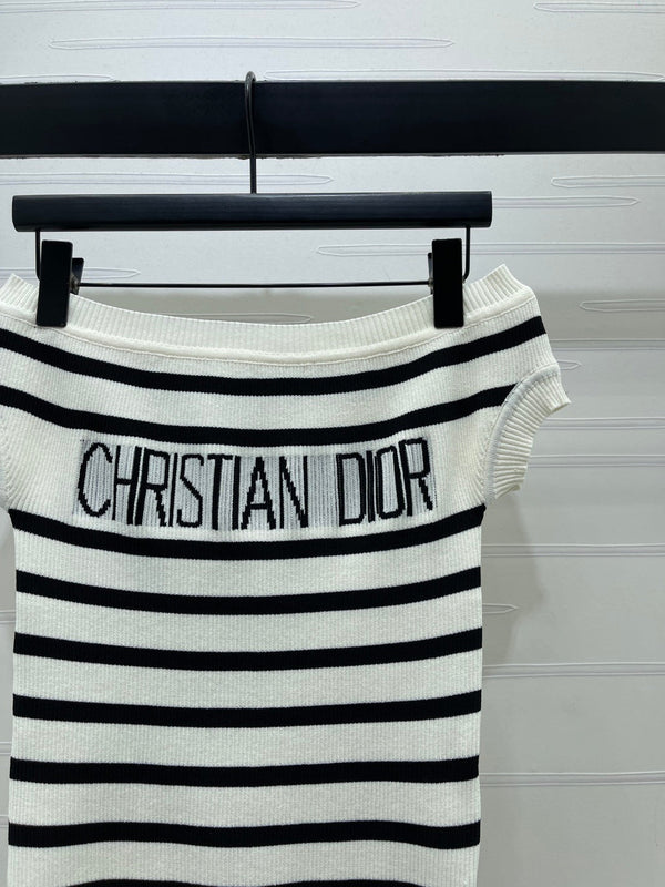 CD Knit Short-Sleeved Sweater Black Cream Wool Cashmere 380758