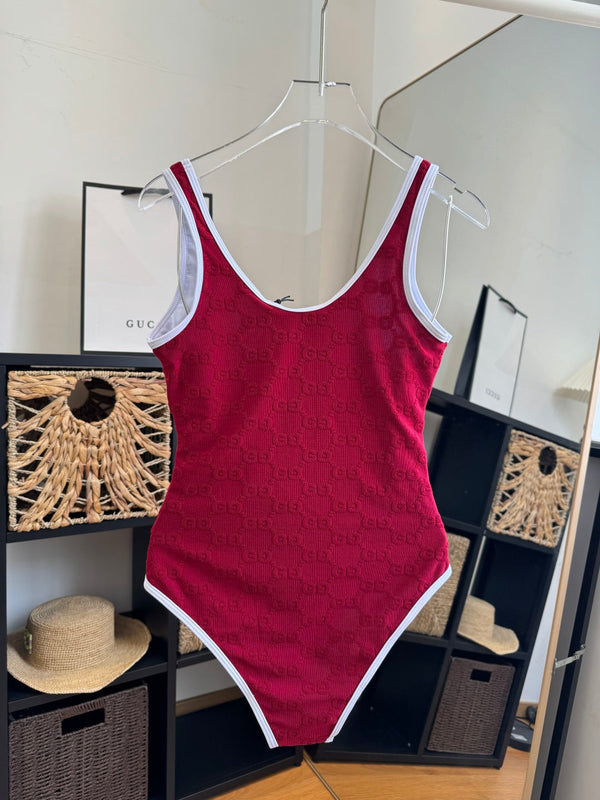 Gucci 26s One-Piece Red Cotton 184233