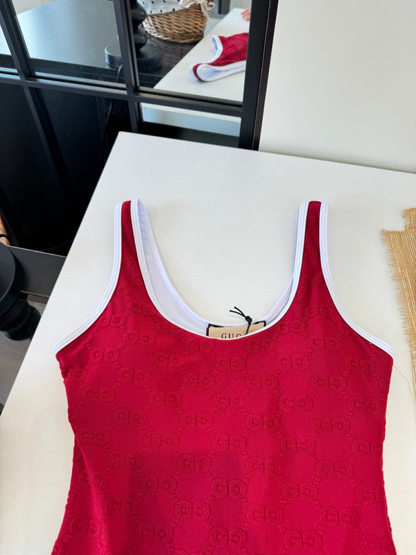 Gucci 26s One-Piece Red Cotton 184233