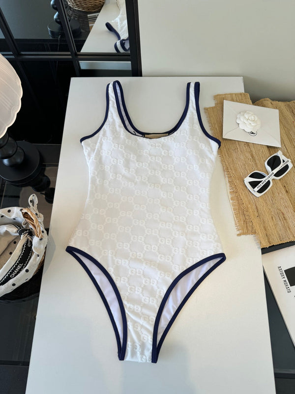 Gucci 26s One-Piece White Cotton 184234