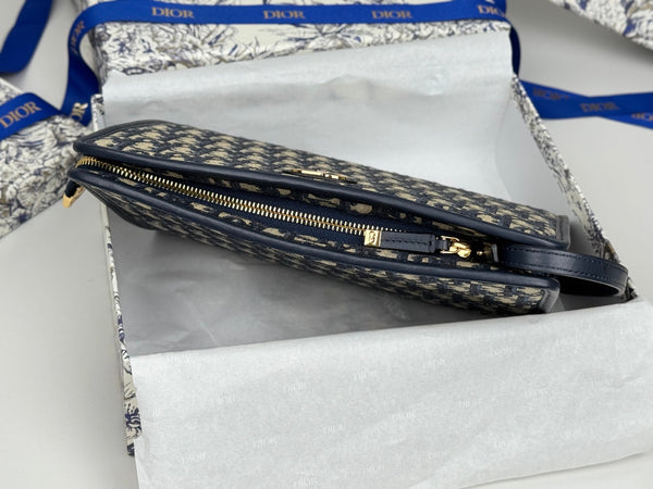 CD 30 Montaigne Dea Pouch 26cm Blue Jacquard 258619