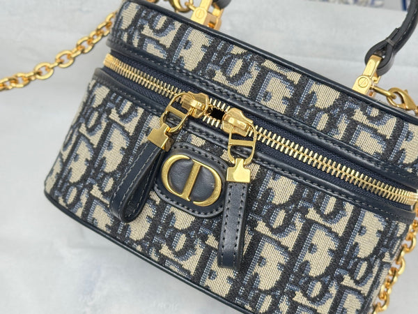 CD 30 Montaigne Mini Vanity Case 16.5cm Blue Jacquard