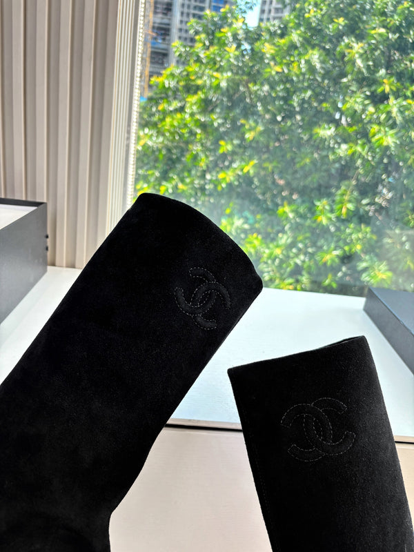 CC 25 High Boot Black Suede 430333