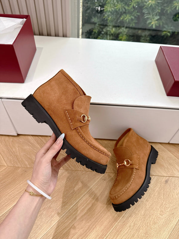 GG Men's Ankle Boot With Horsebit Variation Camel Suede 506836