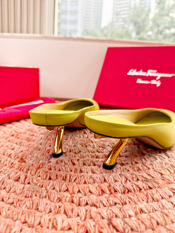 Ferragamo Salvatore Mule Yellow Sheepskin 760451