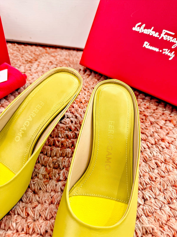 Ferragamo Salvatore Mule Yellow Sheepskin 760451