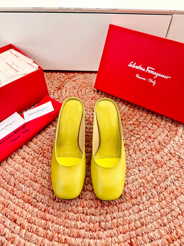 Ferragamo Salvatore Mule Yellow Sheepskin 760451