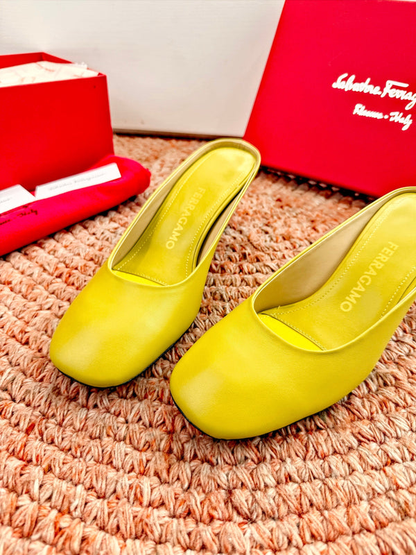 Ferragamo Salvatore Mule Yellow Sheepskin 760451
