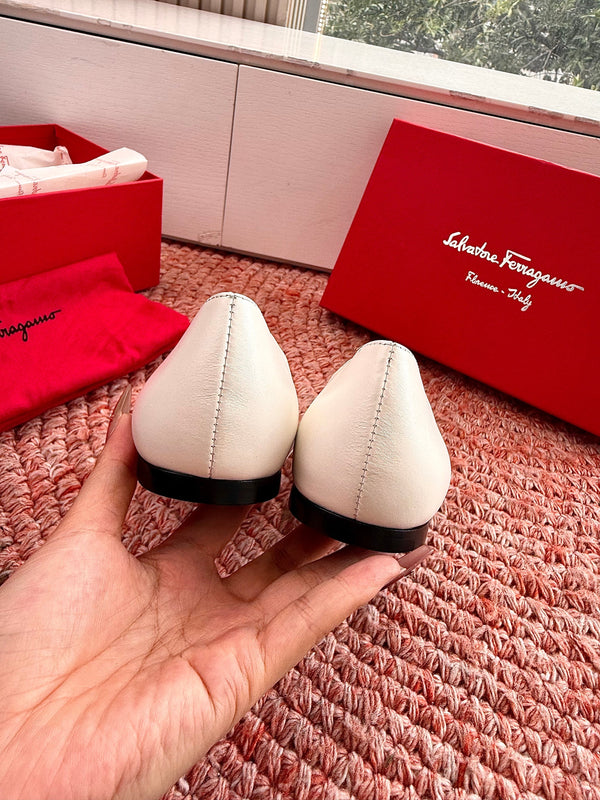 Ferragamo Gancini Ballet Flat Black White Lambskin 760472