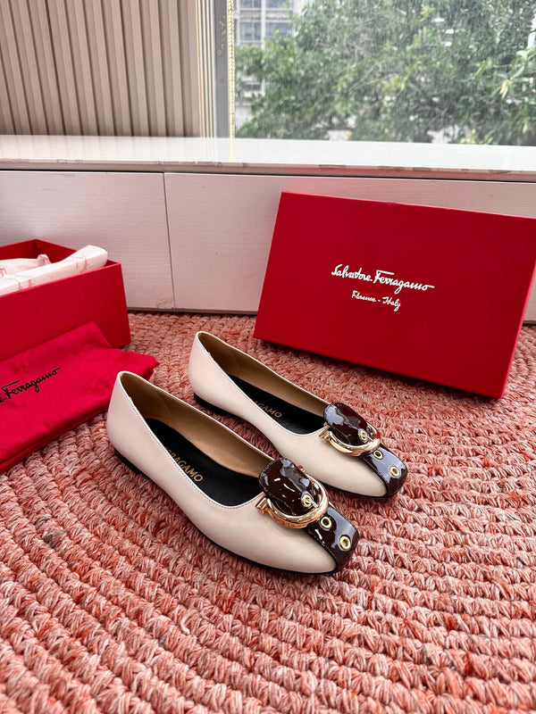 Ferragamo Gancini Ballet Flat Black White Lambskin 760472