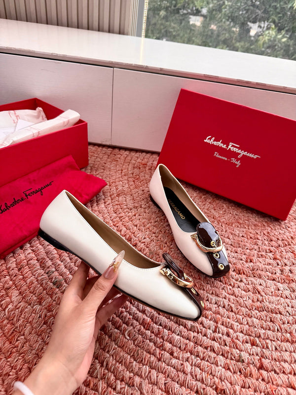 Ferragamo Gancini Ballet Flat Black White Lambskin 760472
