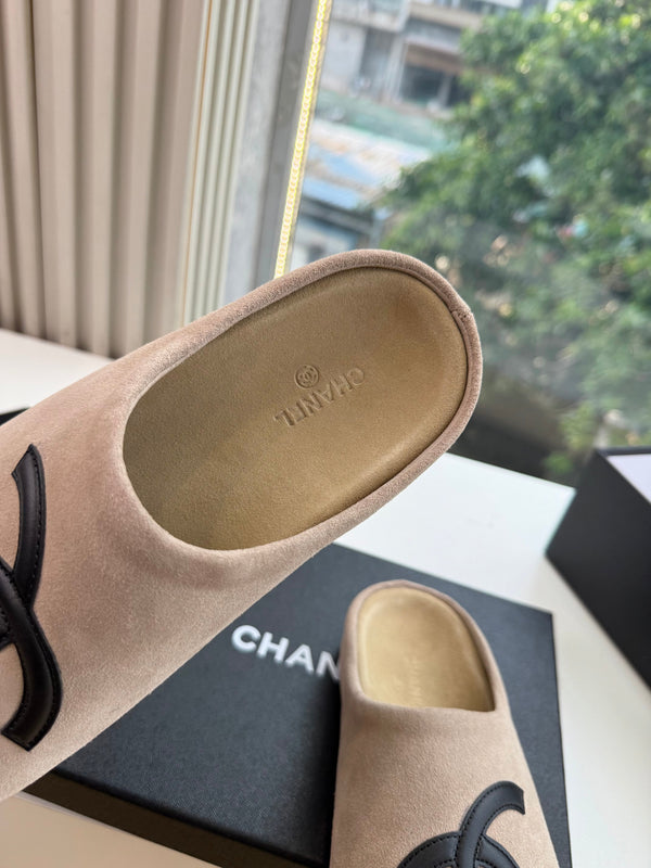 CC 26s Mules Taupe Suede 967491
