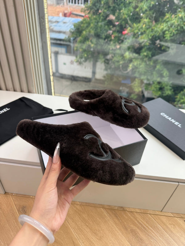 CC 26s Mules Dark Brown Shearling 967543