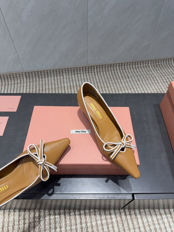 Miu 26s Pointed Toe Pumps 55mm In Caramel Brown Calfskin With Bow