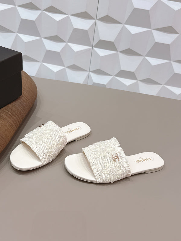 CC 26s Sandales Plates Blanches Cuir Paille 613264