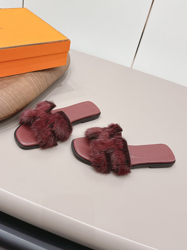HM 25 Oran Burgundy Fur Leather 738411