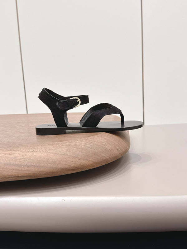 CC 26s Tongs à bout rond daim noir 738035