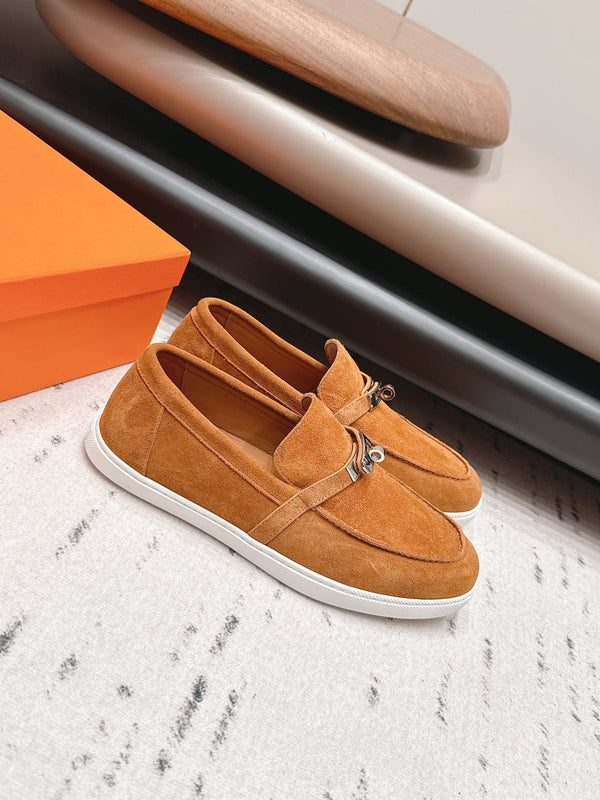 HM 26s Kelly Paris Loafers Camel Suede Silver Hardware