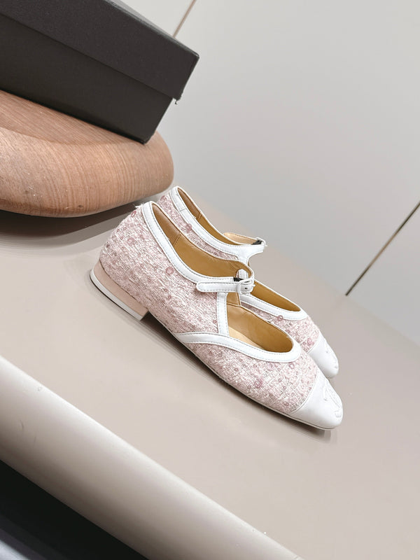 CC 26s Square-toe Ballet Flat White Pink Sheepskin 875988