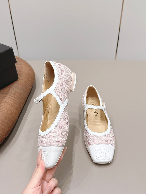 CC 26s Square-toe Ballet Flat White Pink Sheepskin 875988