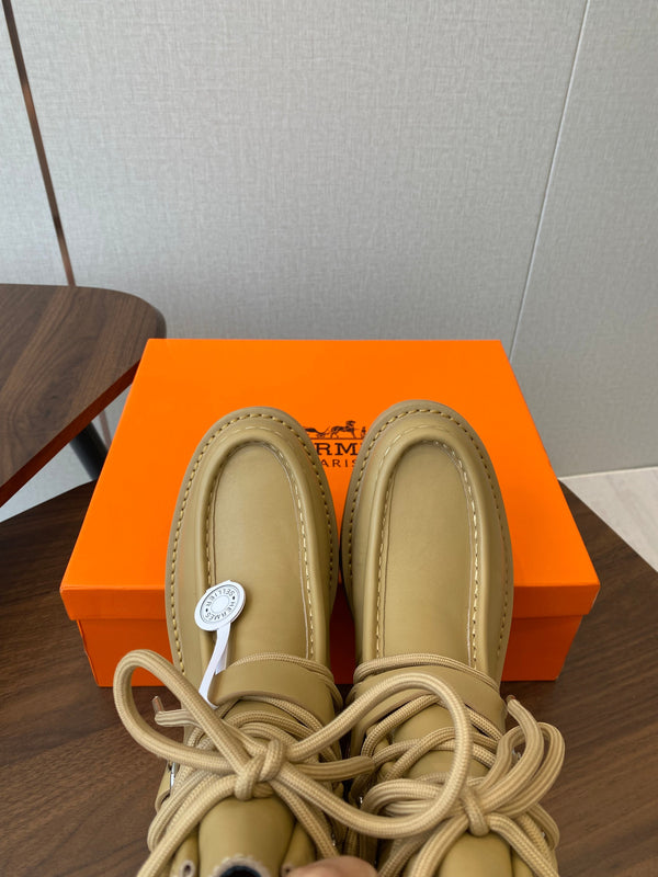 HM 25s Classic Boots Beige Cowhide 422587