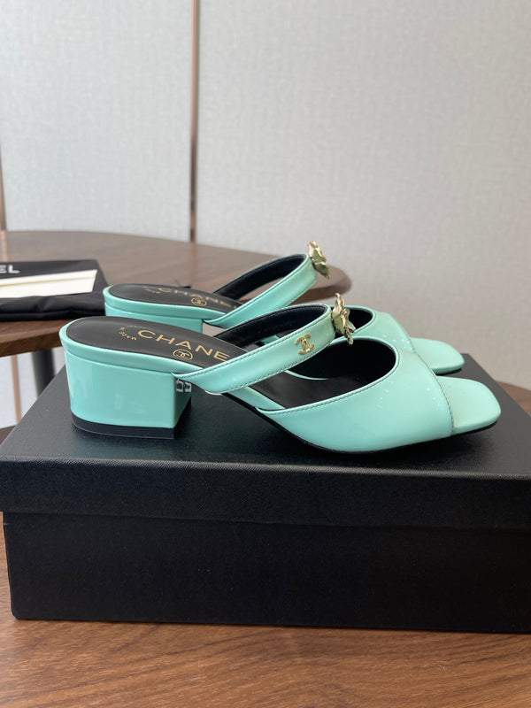 CC 26s Camellia Sandals 4.5cm Light Blue Patent Leather 624227