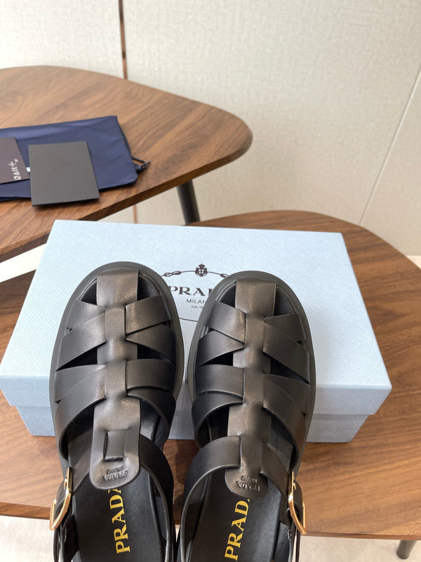 Prada 26s Fisherman's Sandals Black Leather 727674