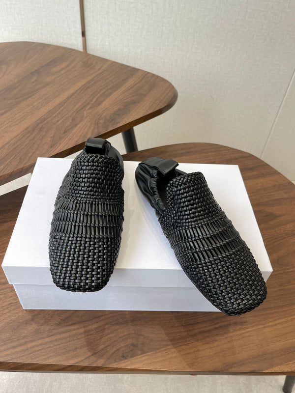 CL Ballet Lace-Up Shoe Black Woven Lambskin 790673