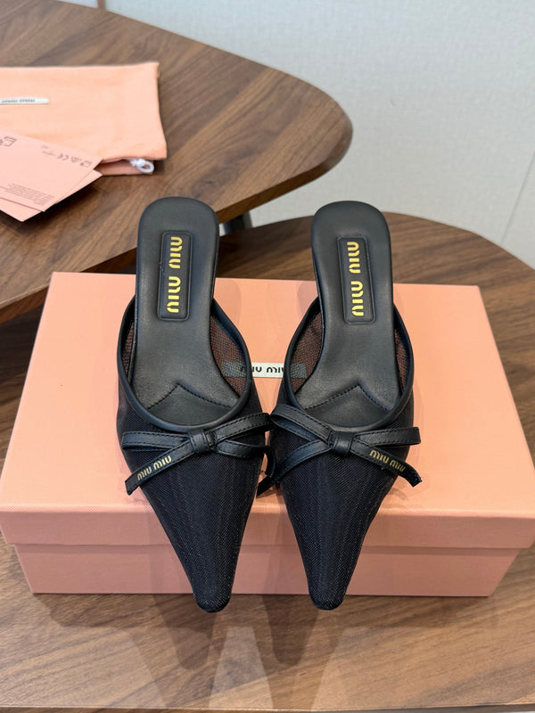 Miu 26s High-Heeled Mules Black Mixed Sheepskin with Lace 790457