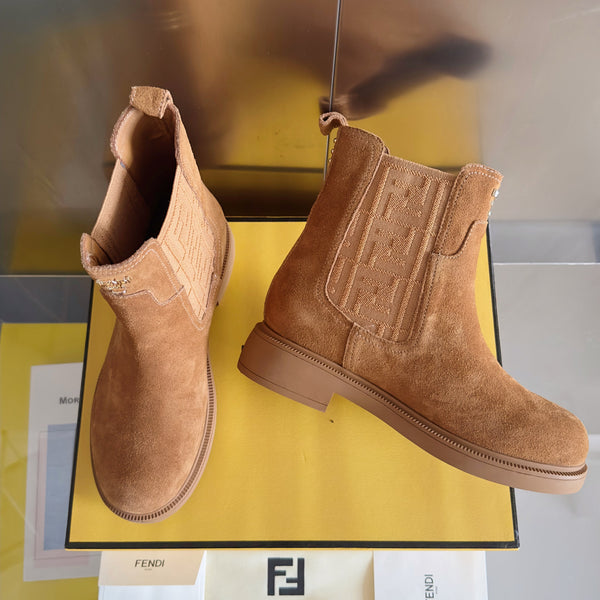 Fendi 2025 Botte Chelsea Marron en Tissu Suédé à Monogramme FF 553104