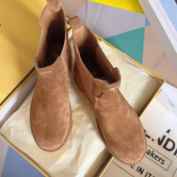 Fendi 2025 Botte Chelsea Marron en Tissu Suédé à Monogramme FF 553104