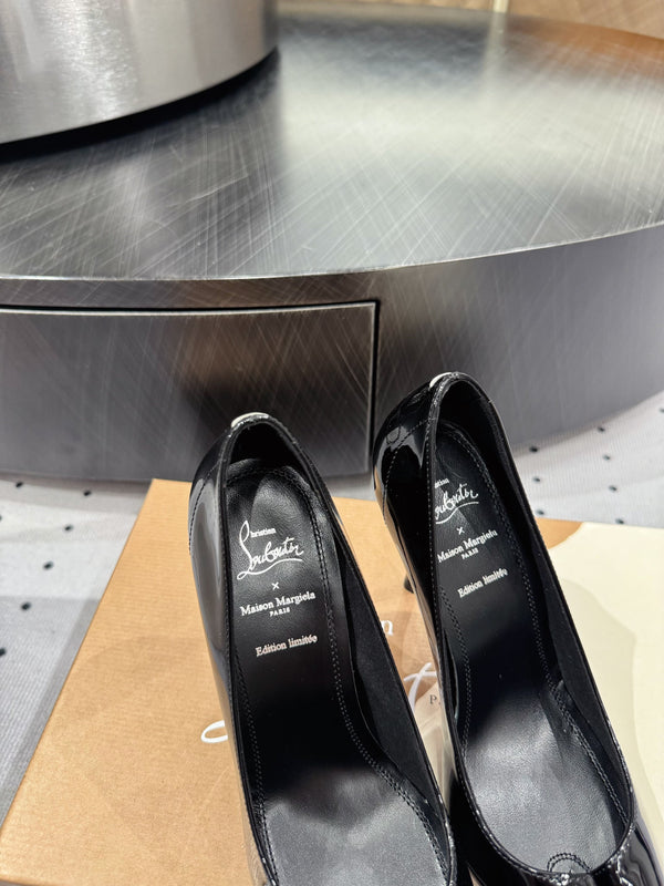 CL x Margiela 25 Pumps Black 10cm Patent Leather 296036