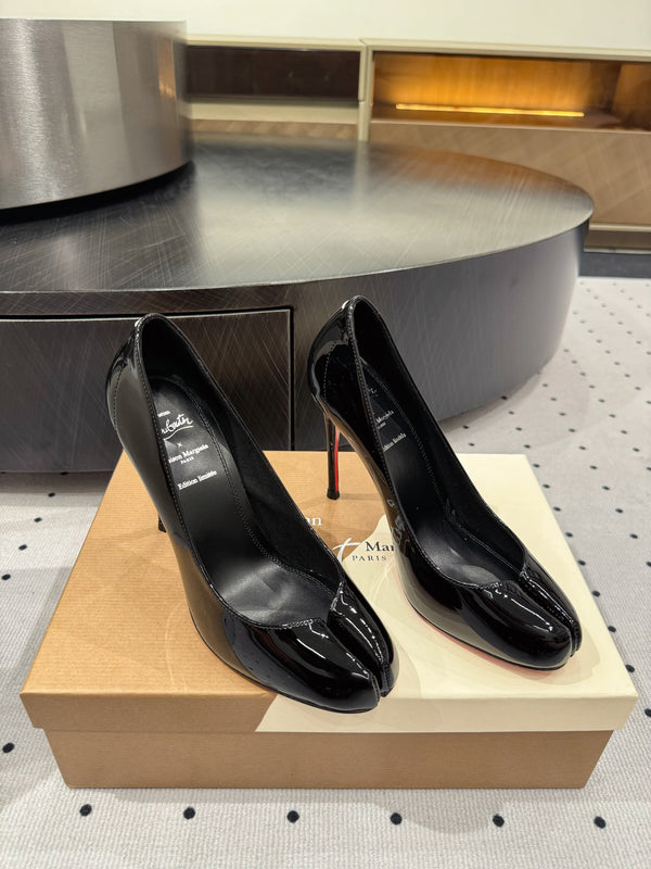 CL x Margiela 25 Pumps Black 10cm Patent Leather 296036