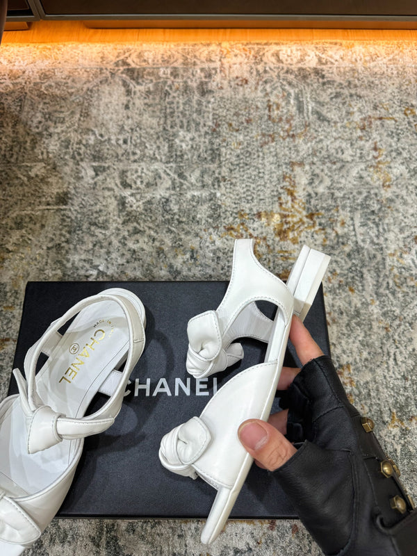 CC Double Bow Sandal 2cm White Sheepskin 804022