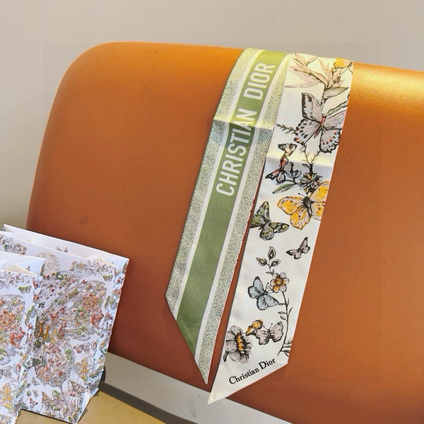 CD 26s Scarf 105cm In Silk 314825