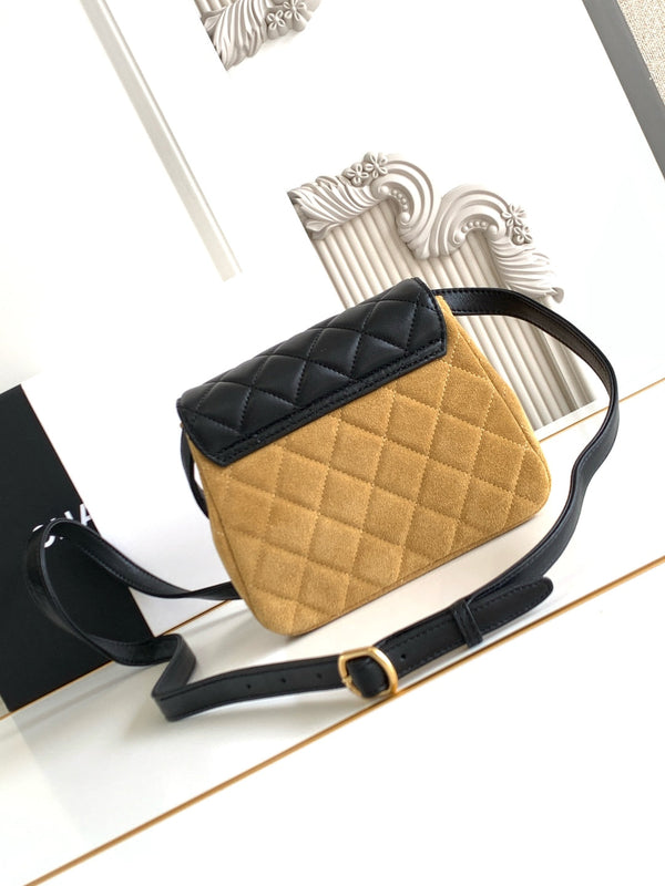 CC 25A Shoulder Bag 18.5cm Brown Black Suede