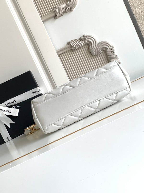 CC Hobo Bag With Chain 35cm White Lambskin 277764 GHW