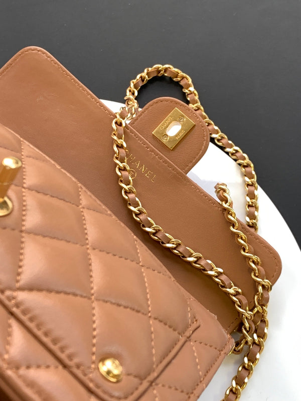 CC Handle Bag 19cm Double C Camel Lambskin Gold Hardware