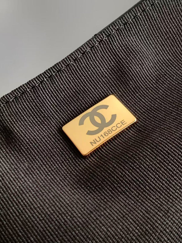 CC 2025 Bag 53cm Black Gold Calfskin 300852