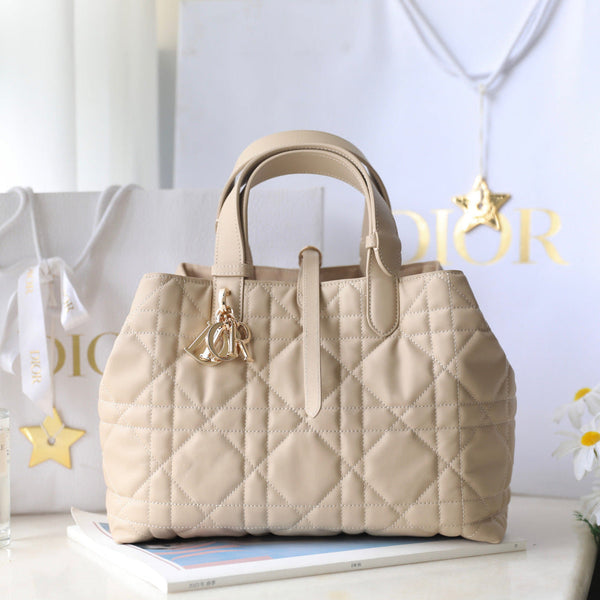 Borsa CD Toujours 28.5 Pelle di vitello Beige Chiaro
