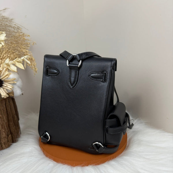 HM Kelly Jump Backpack Black Cowhide Sliver Hardware 270046
