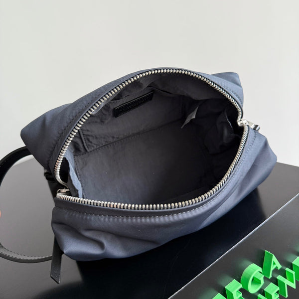 BV Tokyo Wash Bag 20cm Dark Gray Premium Nylon