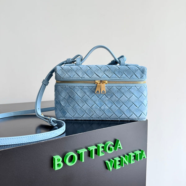 BV Bang Bang Crossbody Bag 22cm Blue Intrecciato Suede
