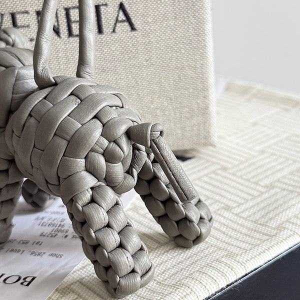 BV 25 Elephant Charm Drizzle leather