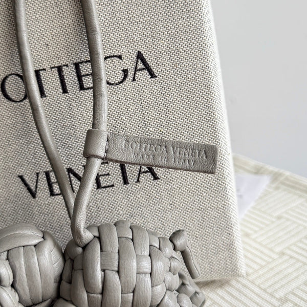 BV 25 Elephant Charm Drizzle leather