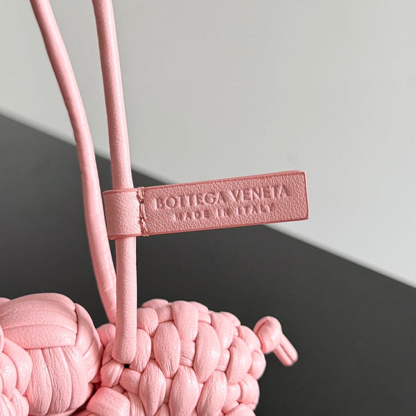 BV 25 Elephant Charm Pink leather