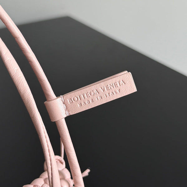BV 25 Woven Kitten Charm Pink leather
