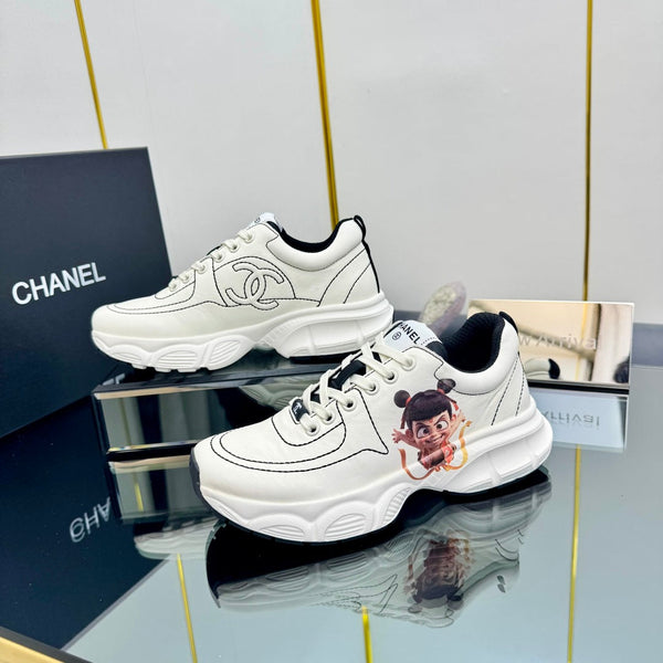 CC Sneaker White with Sticker Cowhide 238626