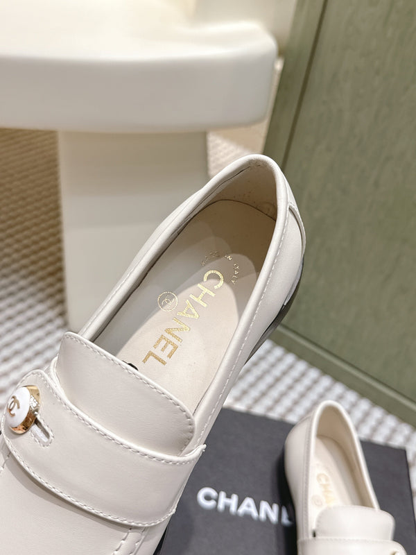 CC Mocassins 26SS 3cm Cuir de vachette blanc 653492